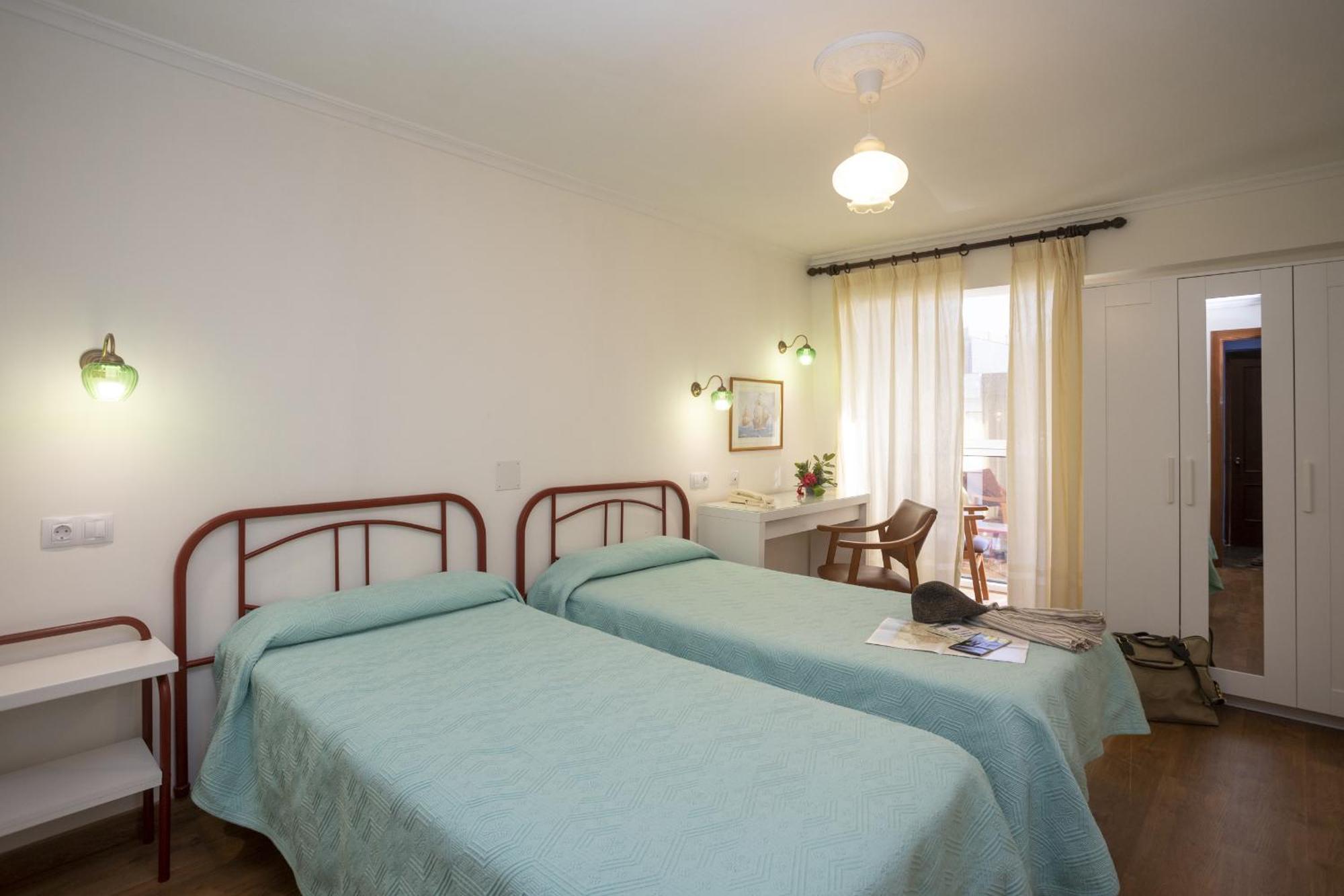 Hotel La Ruta Тапиа де Касариего Екстериор снимка